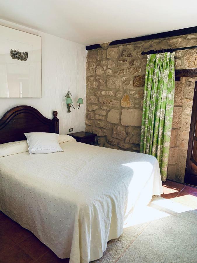 סנטו דומינגו דה סילוס Hotel Tres Coronas De Silos מראה חיצוני תמונה