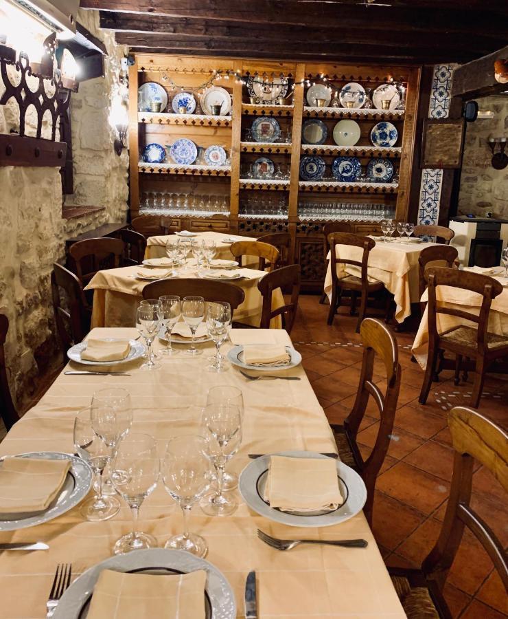 סנטו דומינגו דה סילוס Hotel Tres Coronas De Silos מראה חיצוני תמונה